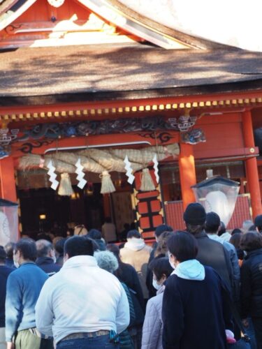 エコミットふじのみや　富士宮市　就労継続支援　B型　事業所　境内は参拝客でいっぱい
